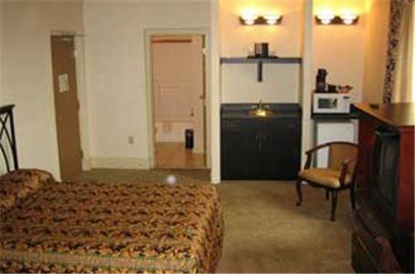 Tazewell Hotel Downtown, An Ascend Collection Member Norfolk Room photo